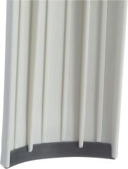 Dayanıklı Beyaz Plastik Tabure – Kaymaz, 200 kg Taşıma Kapasiteli, Banyo ve Ev Kullanımı İçin