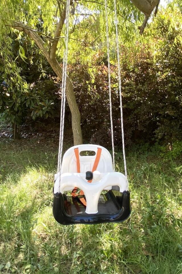 Siyah-Beyaz, Emniyet Kemerli Çocuk ve Bebek Salıncağı – Bahçe & Balkon İçin Güvenli Salıncak