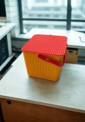 Sarı - Kırmızı, Kare Tırtıklı Plastik Temizlik Kovası – Saplı, Taşınabilir, Oyuncak Kovası, Saksı 11 Litre