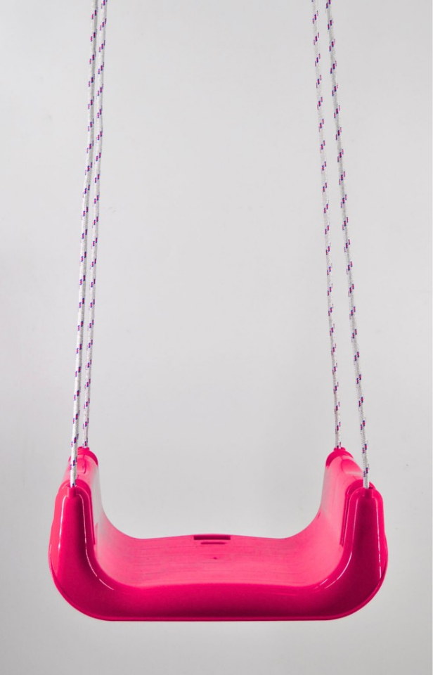 Pembe, Salıncak Oturağı