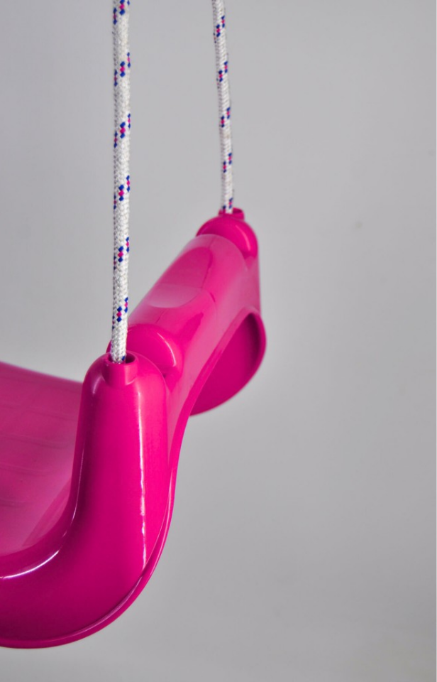 Pembe, Salıncak Oturağı