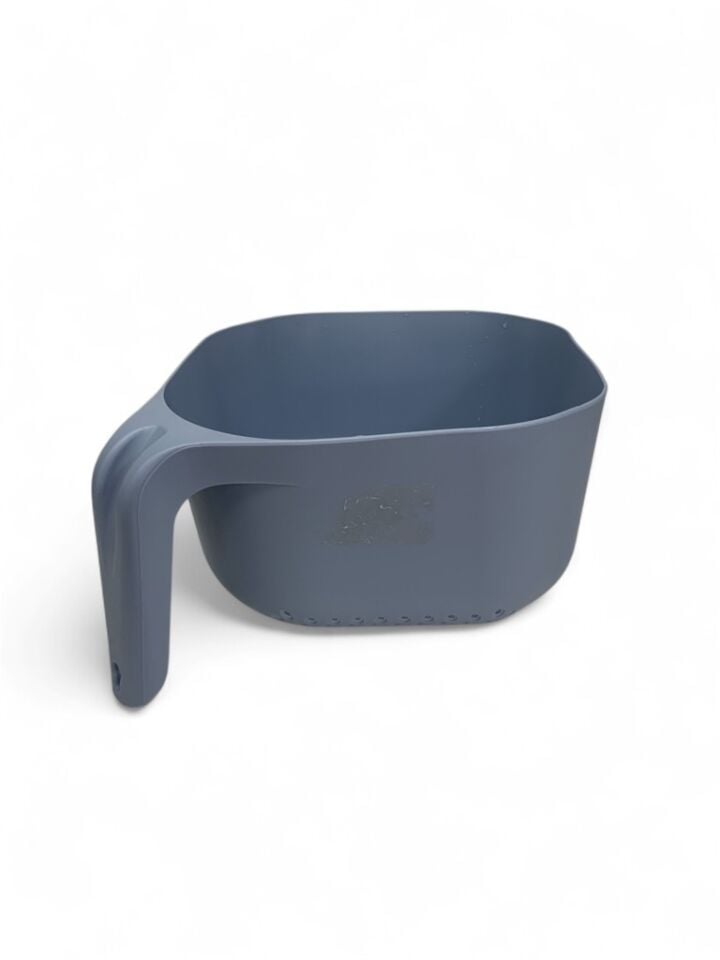 Mavi, Kare Makarna Süzgeci