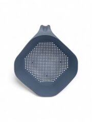 Mavi, Kare Makarna Süzgeci