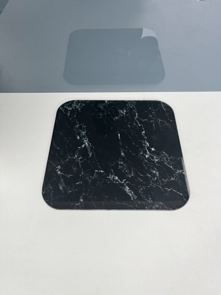 22x22cm - Siyah Mermer, Cam Kesme Tahtası - Sunumluk