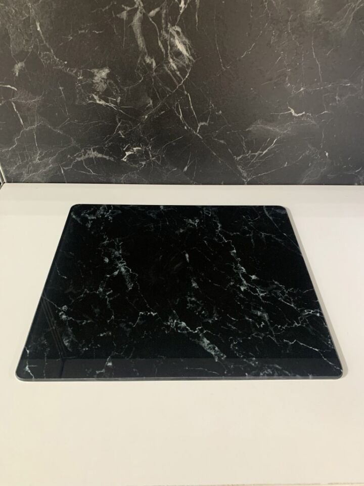 30x26cm - Siyah Mermer, Cam Kesme Tahtası - Sunumluk