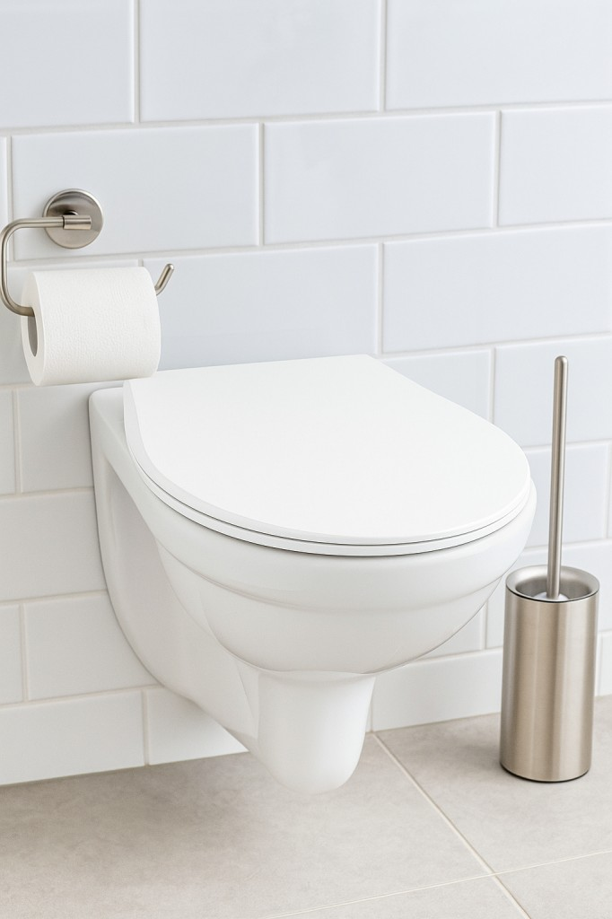 Plastik Akdeniz Soft Klozet Kapağı – Dayanıklı, Hijyenik, Kolay Montajlı, Standart Ölçü (44x35 cm)